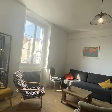 Bright 38m Well-equipped For A In Appartement