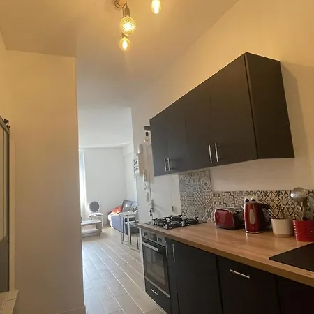 Bright 38m Well-equipped For A In Apartman *