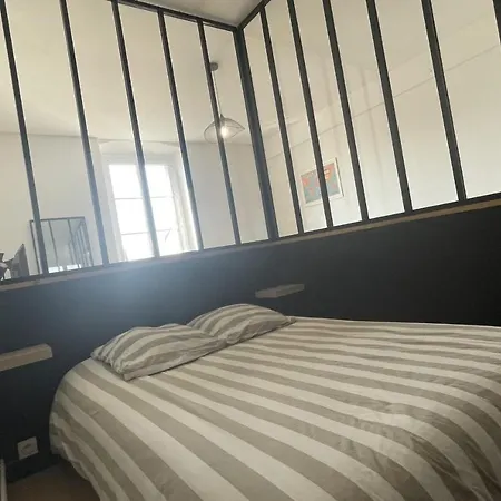 Apartman Bright 38m Well-equipped For A In *