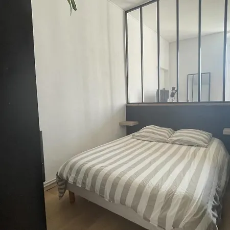 Apartman Bright 38m Well-equipped For A In